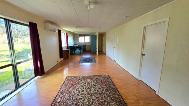  A/27 Mary Huse Grove Manor Park_4