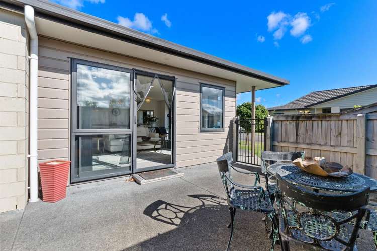 54 Ashmore Park Carterton_15