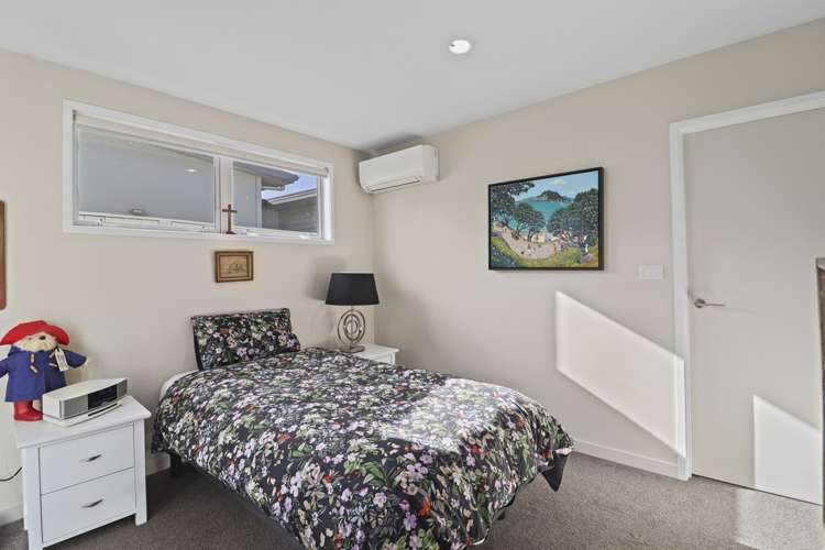 16 Saint Pauls Drive Brookfield_10