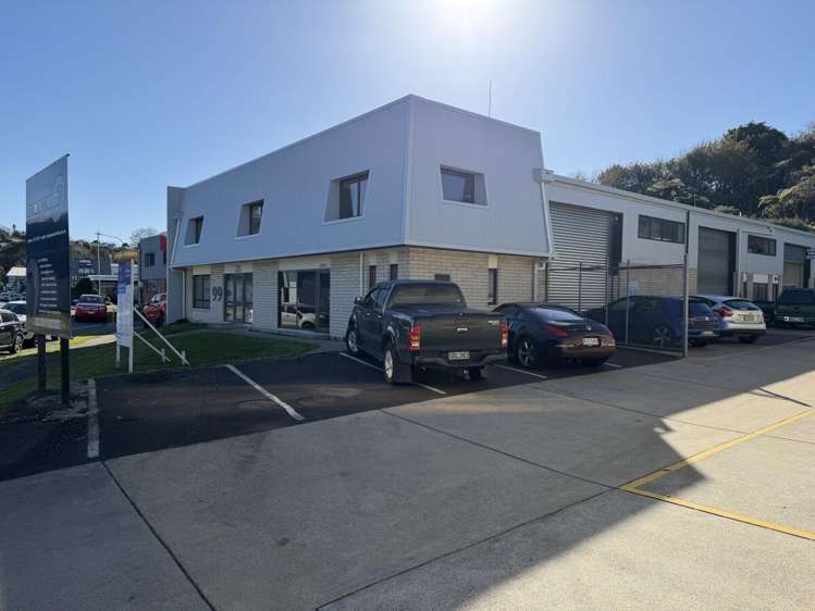 99 Birch Avenue_0