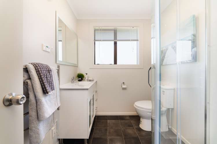 5 Valiant Road Waldronville_21