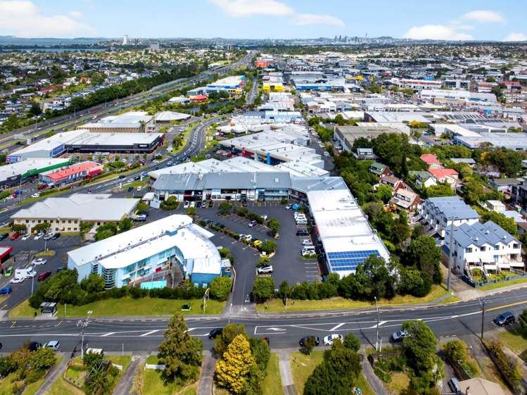 Unit 10A/20 Link Drive Wairau Valley_16