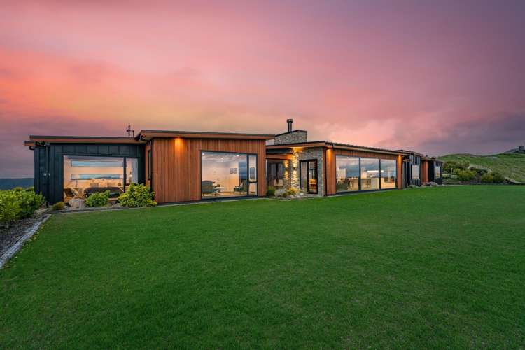 155 Whakaroa Road Kinloch_29