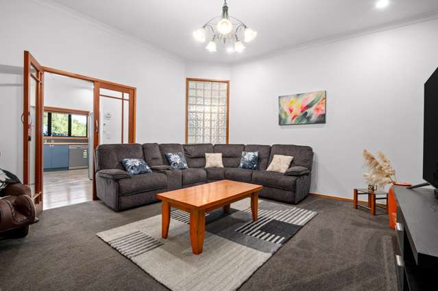 331 Athlone Drive Cambridge_3