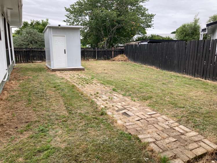 2/13 Rollerson Street Papakura_9