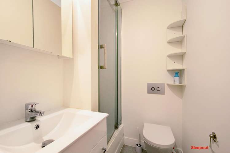 18 Sherwood Avenue Te Atatu South_12