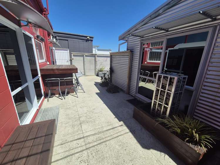 Unit 1, 40 Main Road Waikanae_11