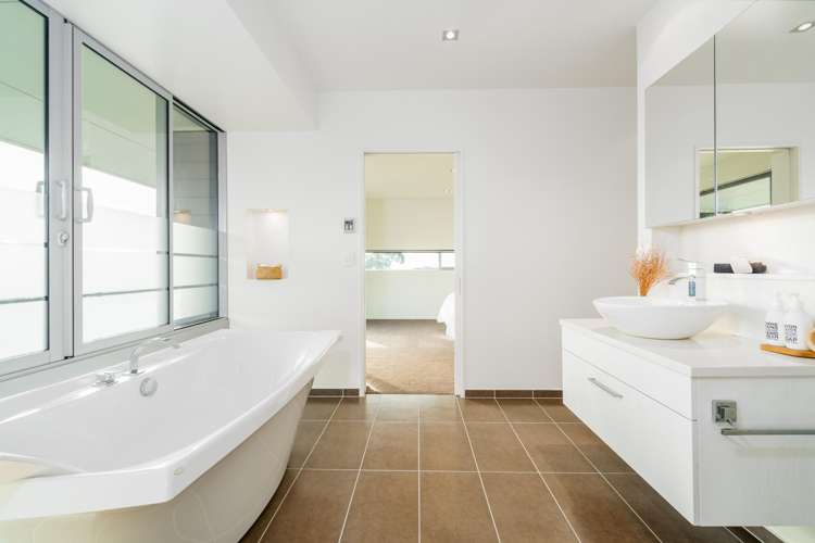 6 Yelverton Place Huntsbury_34