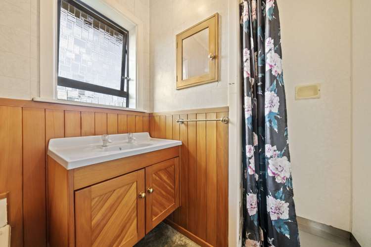 81 Buckland Road Mangere East_10