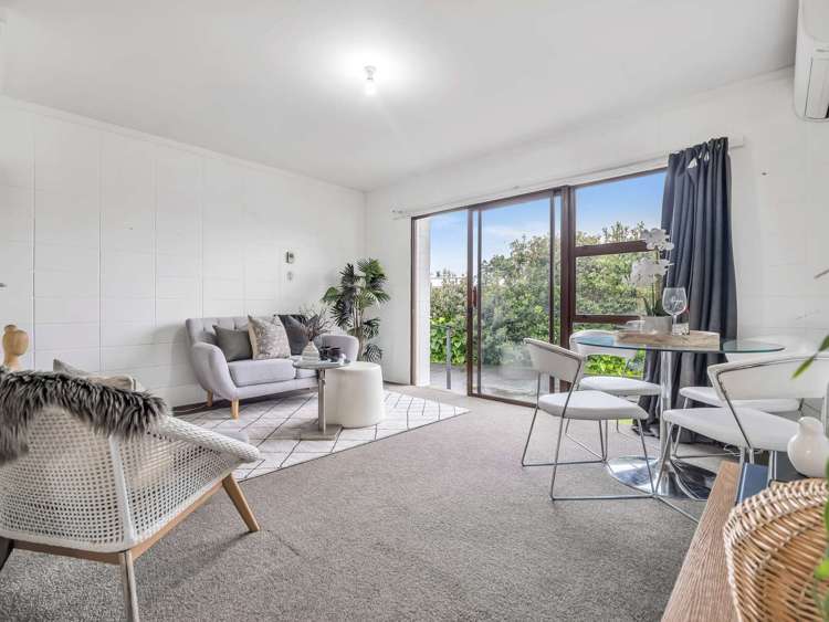 2/32 Domain Street_2