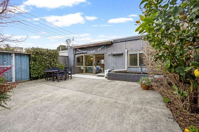 Spacious & Beautiful Unit Near Ellerslie Village