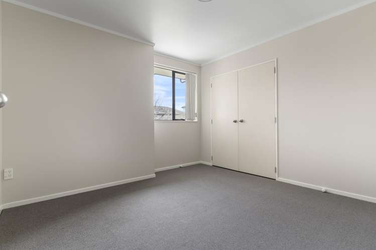 54 Glenveagh Park Drive Manurewa_13