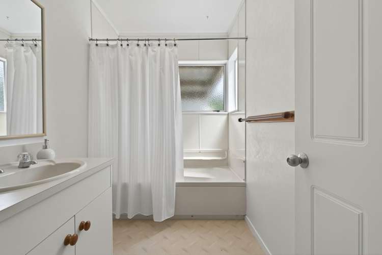 3 Pukeko Lane Brookfield_11