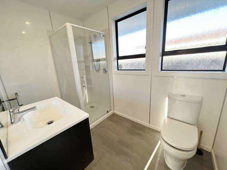 12 Esk Place Aranui_13