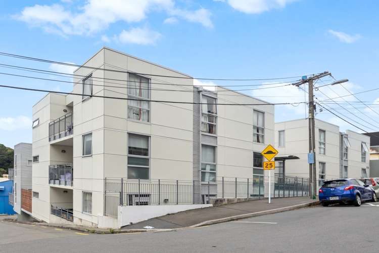 11A/27 Hanson Street Mount Cook_22