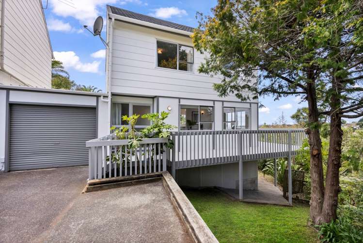 2/104 Arran Road Browns Bay_3