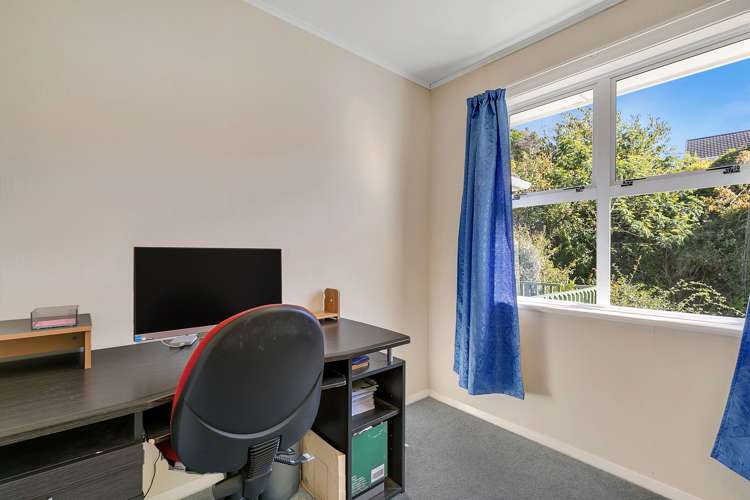 25 Larsen Crescent Tawa_14