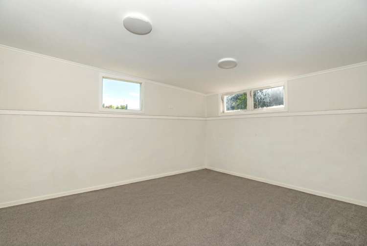 23 Haldane Street Elgin_16