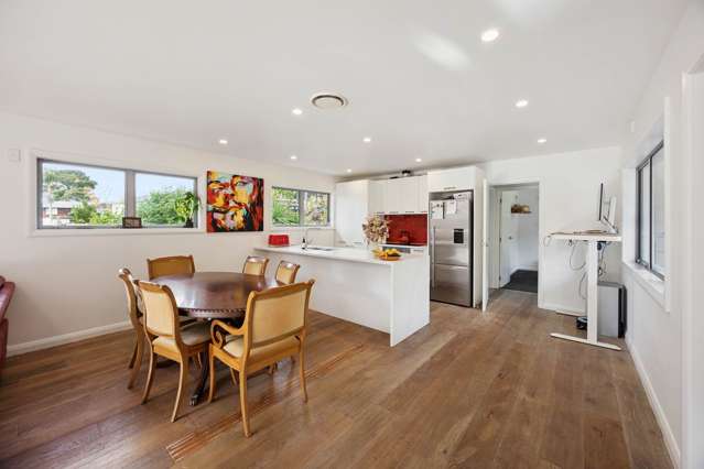 1/4 James Scott Place Te Atatu South_4