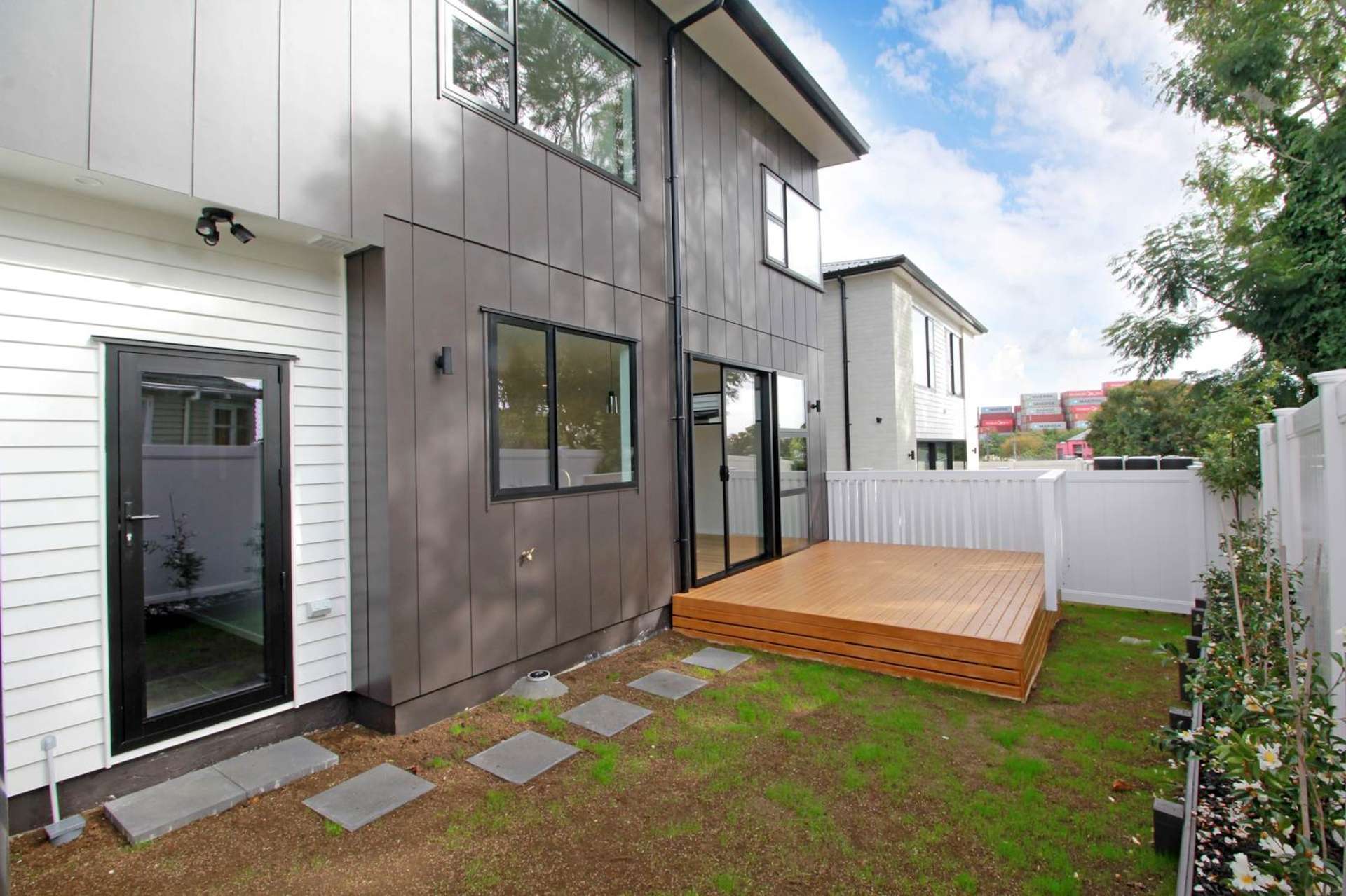 2B Sanda Road Panmure_0