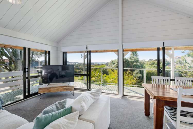 13 Moffat Road Red Beach_3