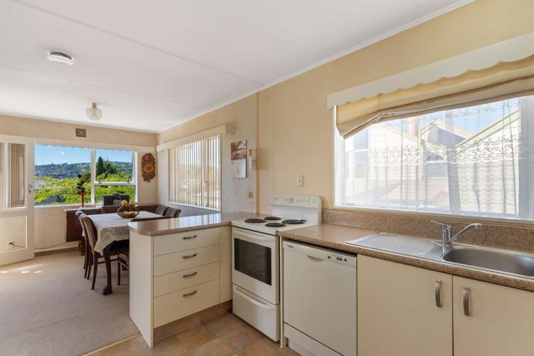 6 Newall Avenue Stoke_5