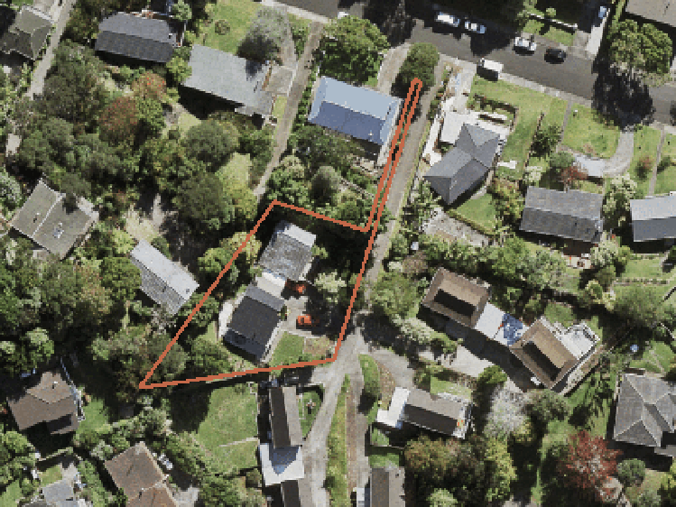 2/74 Ayton Drive_0