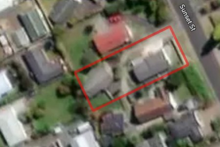 2/37 Sunset Street_0