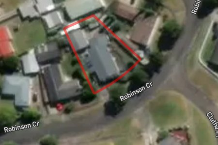 24 Robinson Crescent_0