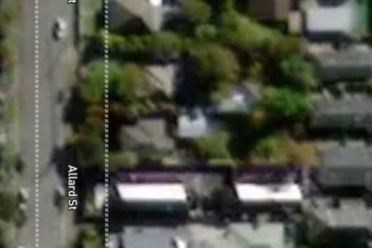 2/32 Allard Street_0