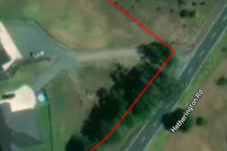586 Hetherington Road_0