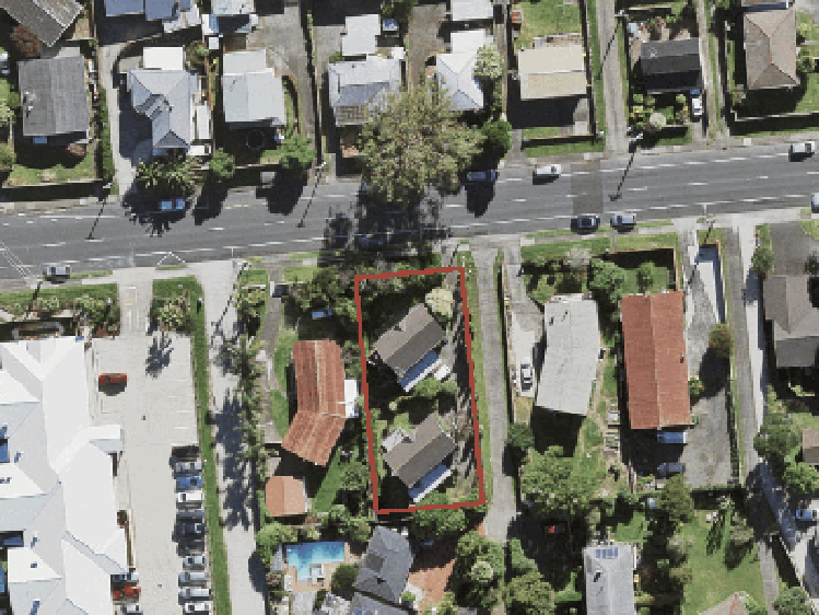 2/18 Manuka Road_0