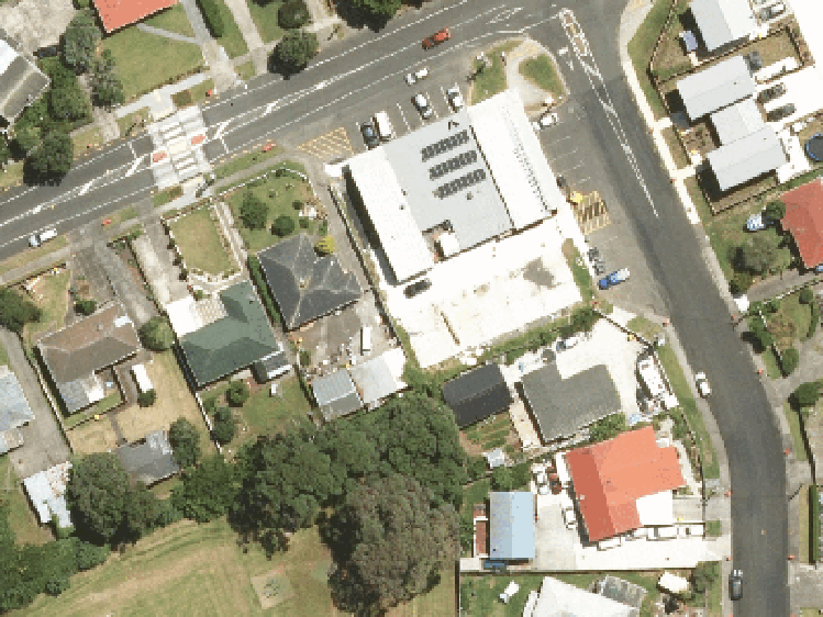 1e Greenmeadows Avenue_0