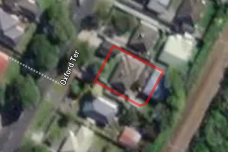 300 Oxford Terrace_0