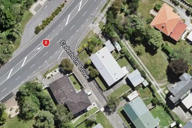 8A Cederholm Grove_0