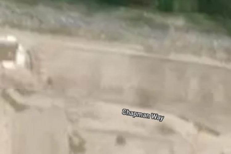 8 Chapman Way_0