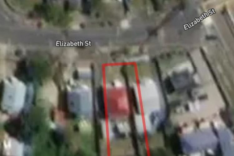46 Elizabeth Saint Moera_0