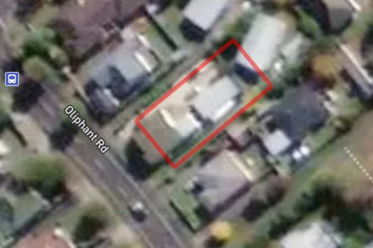 811 Oliphant Road_0