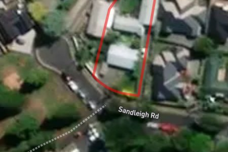 22 Sandleigh Road_0