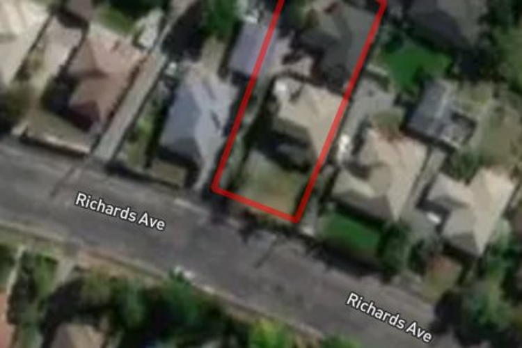 2/15 Richards Avenue_0
