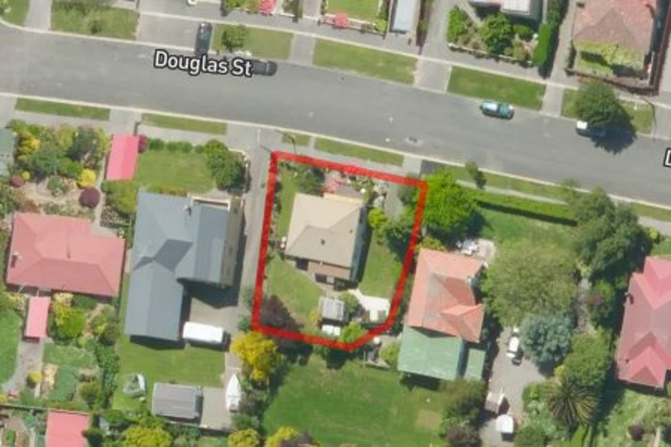 210 Douglas Street_0