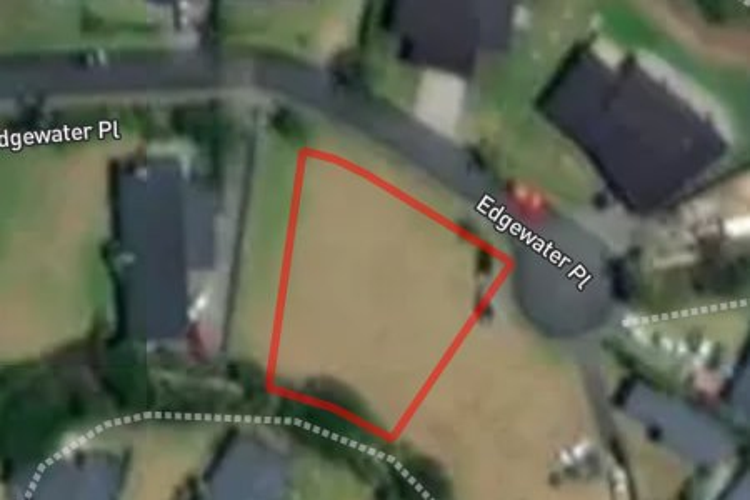 8 Edgewater Place (Pvt)_0