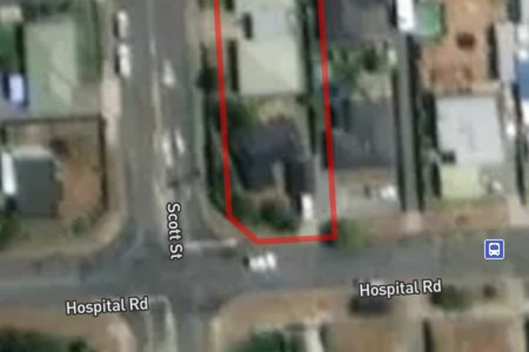 2/261 Scott Street_0