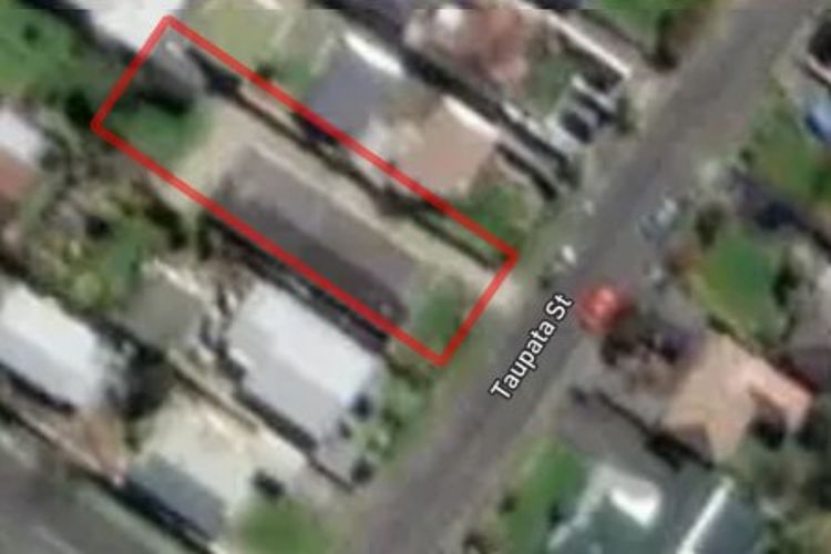 2/28 Taupata Street_0