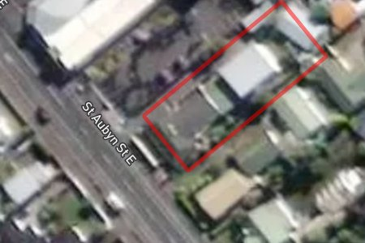 4/804 Saint Aubyn Street East_0