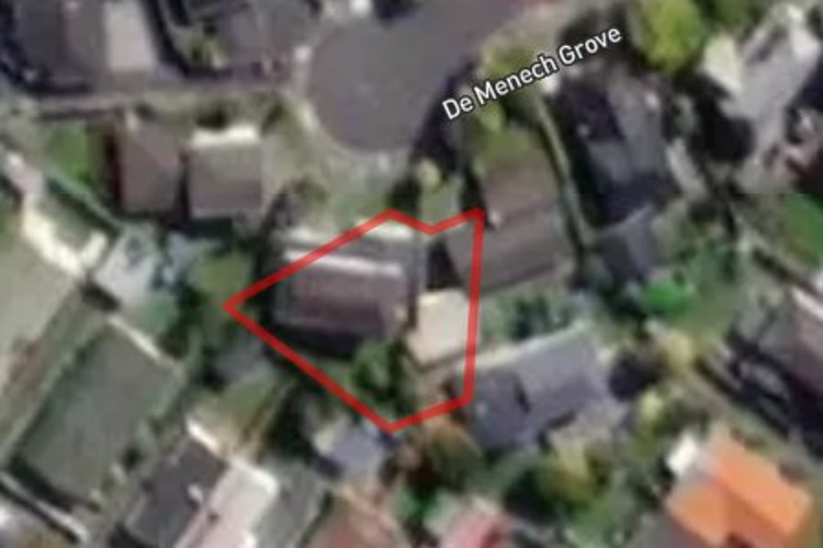 17 De Menech Grove_0