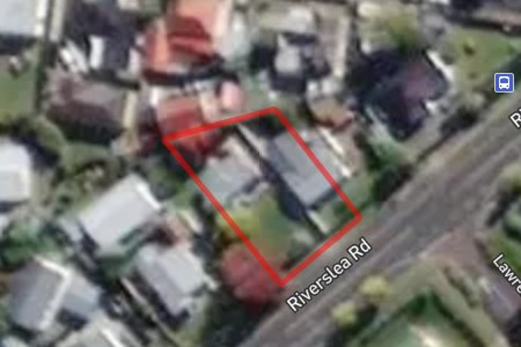 605 Riverslea Road South_0