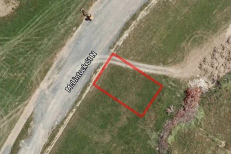 170 Mclintock Street North_0