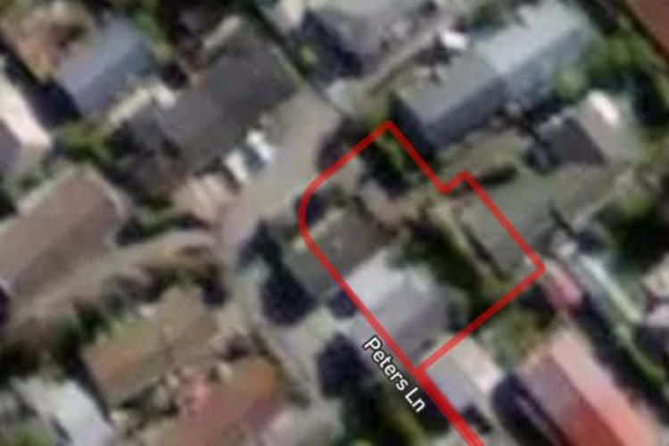 2 Peters Lane_0
