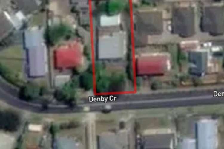 1/2 Denby Crescent_0